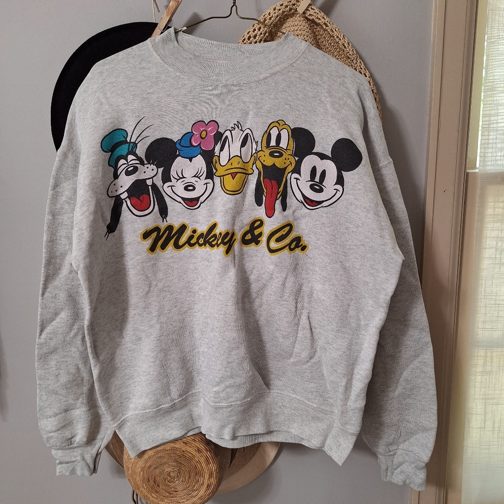 Vintage Mickey & Co heathered gray crew neck sweatshirt